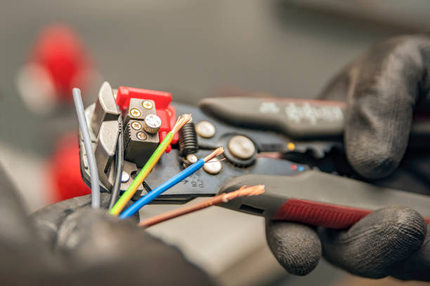 Best Affordable Emergency Electrician  in Hardinsburg, KY